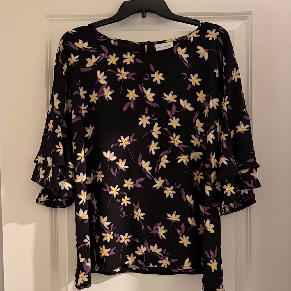 Liz Claiborne Sky Blue Pleated Short Sleeve Blouse and black flowered blouse - Picture 3 of 9